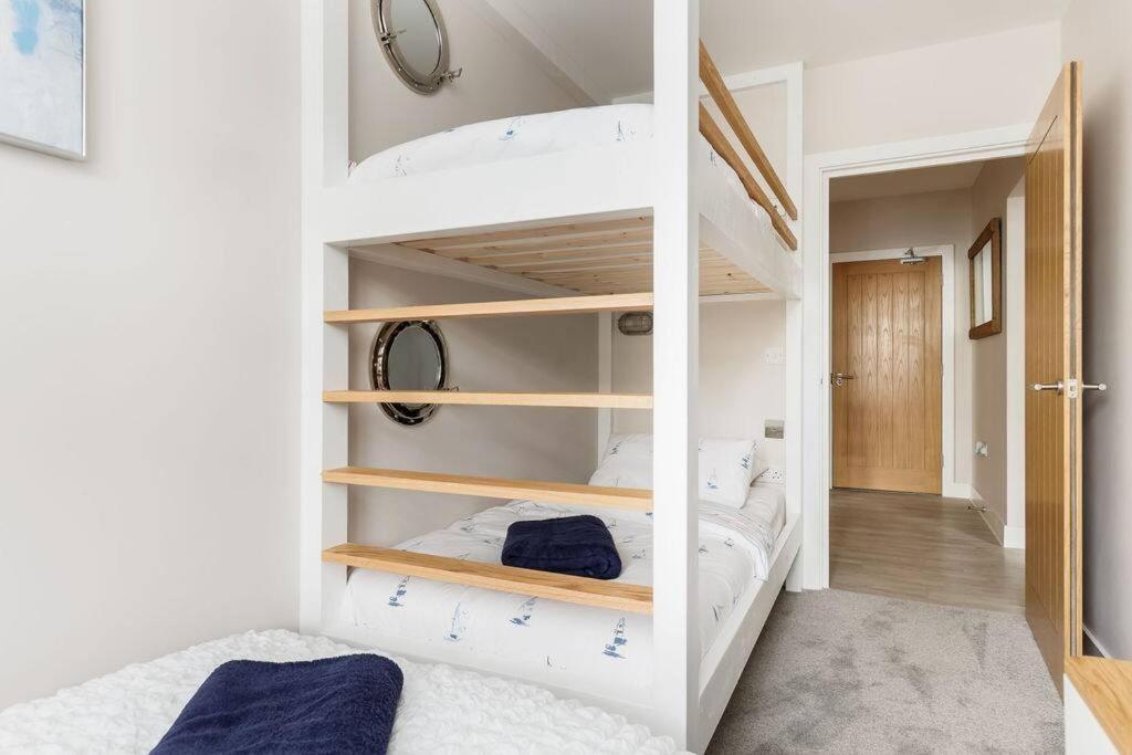 בורנמות' Modern 2 Bed, Cliff Top & Parking, F6 מראה חיצוני תמונה
