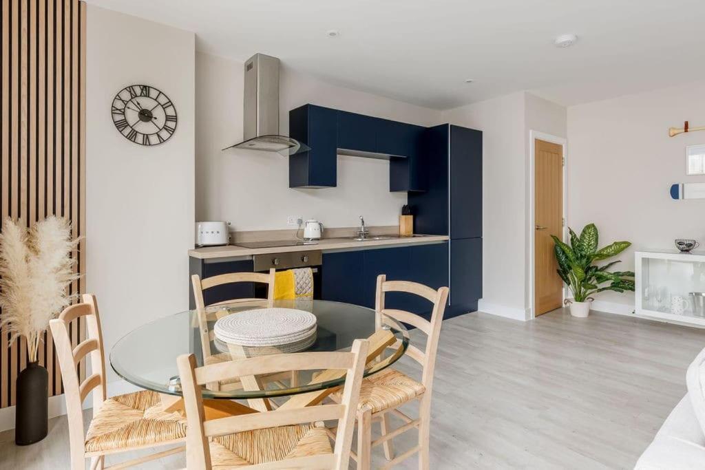 בורנמות' Modern 2 Bed, Cliff Top & Parking, F6 מראה חיצוני תמונה